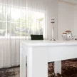 Étkezőasztal, magasfényű fehér, 90 cm