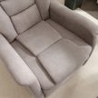 TV és relaxációs fotel elektromos vezérléssel, ezüst szövetkárpitozással. Raktárról